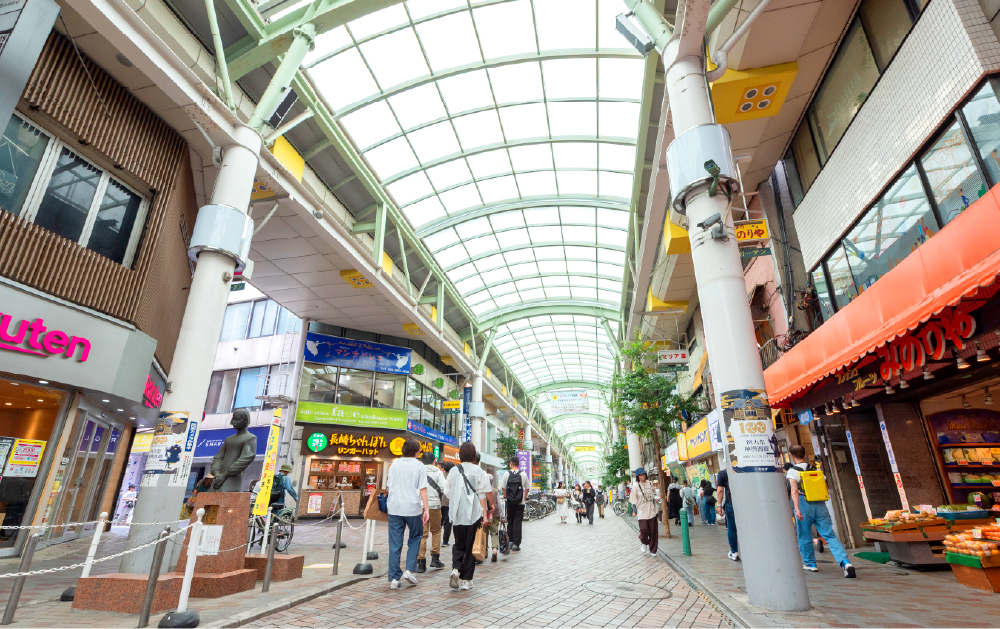 LaLaガーデン⾚⽻スズラン通り商店街