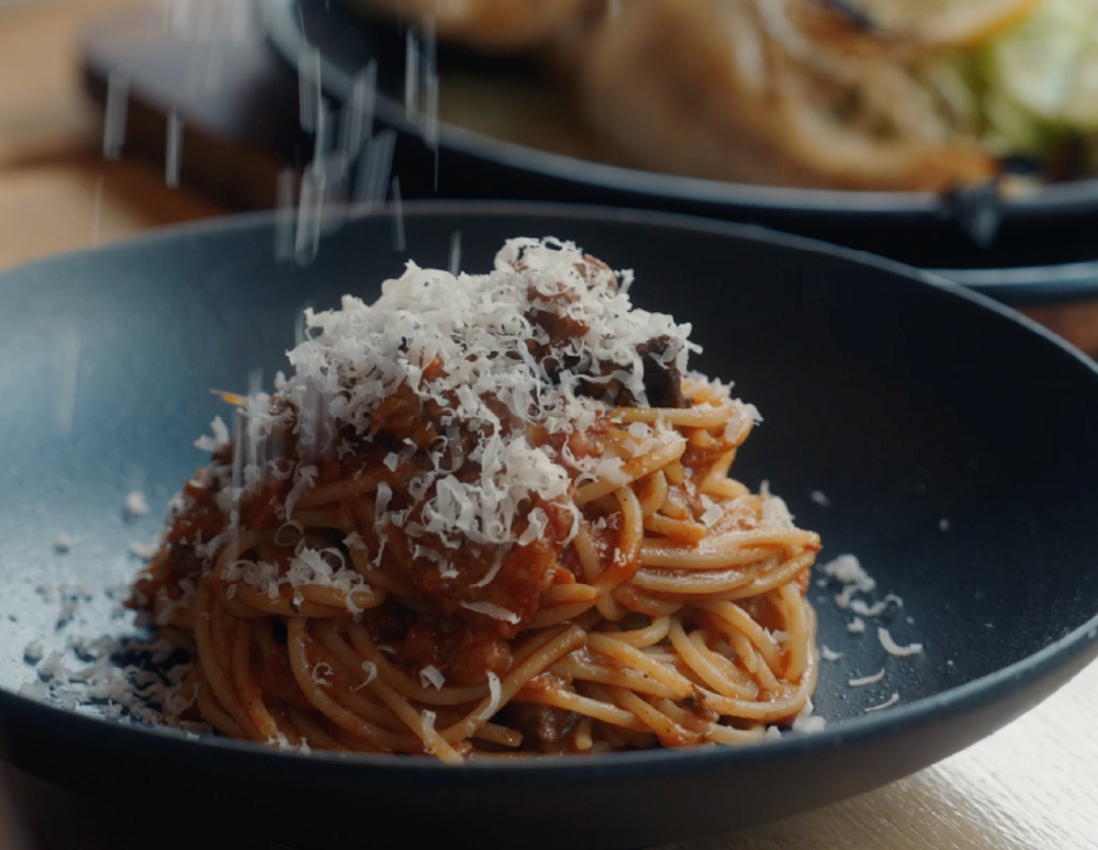 魚イタリアン ピザとパスタ（徒歩6分／約450m）