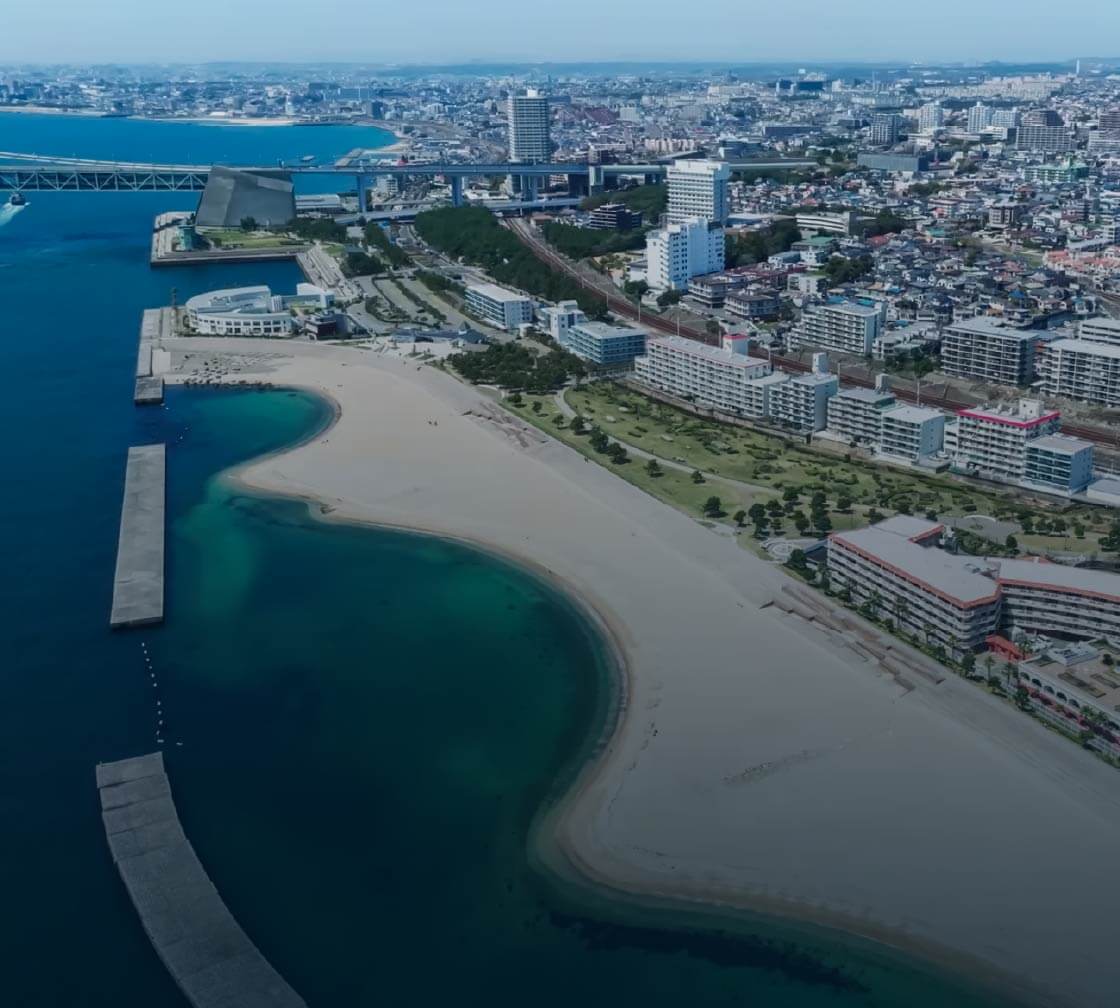 図面を書いている様子