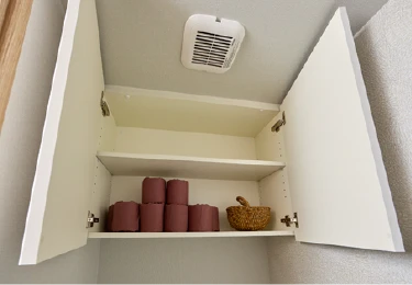 トイレ吊戸棚