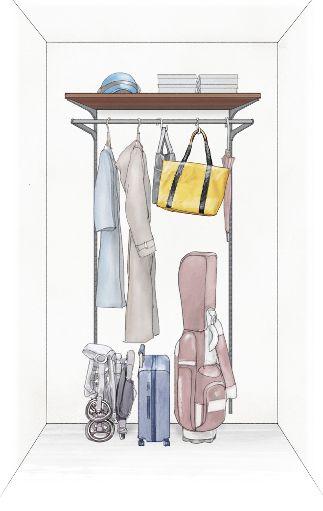 コートや旅行カバンも置ける収納に