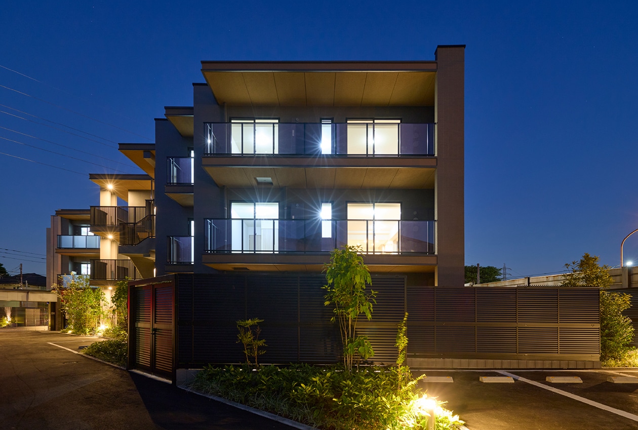 facade(night)