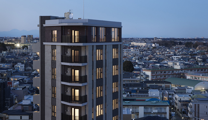 外観 南東面 夜景